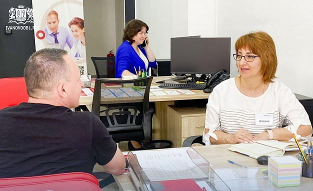 Более 800 семей с невысокими доходами заключили соцконтракты в Ивановской области